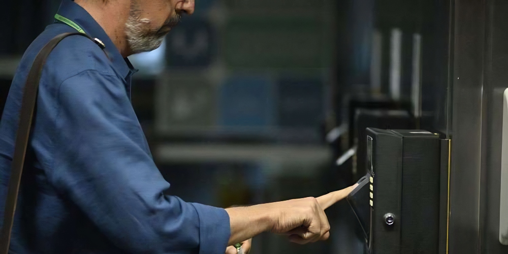 Hora extra no sábado é 50 ou 100